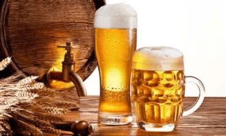 啤酒與白酒，誰(shuí)更傷身？酒精飲料的真相與警示